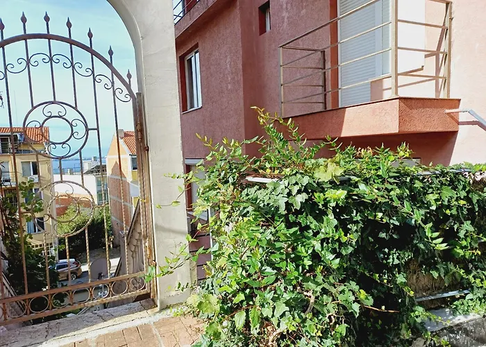 Guest Rusalka Апартаменты Свети-Влас